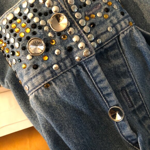 Quacker Factory Women's Denim Studded Shirt - Picture 9 of 9